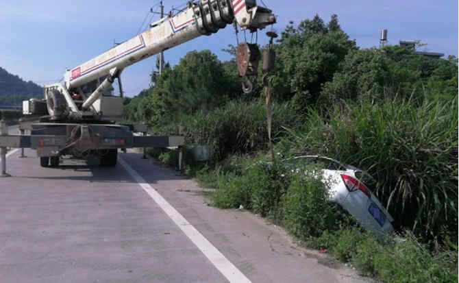 咸丰重载吊车救援